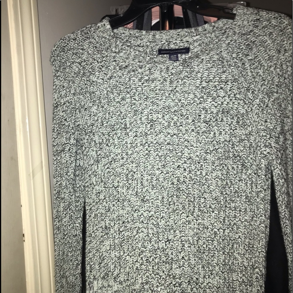 Long sleeve crew neck